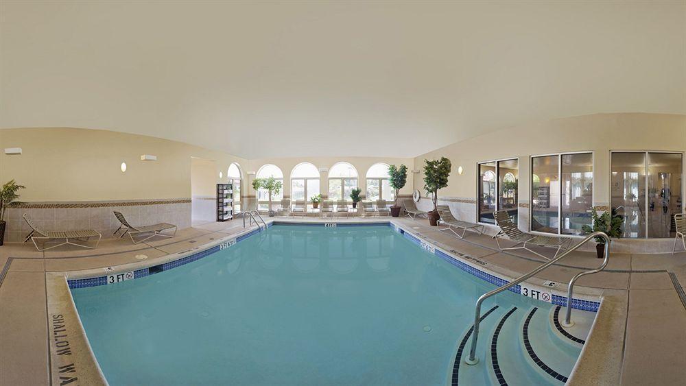 Holiday Inn Express And Suites Allentown West By Ihg Bagian luar foto