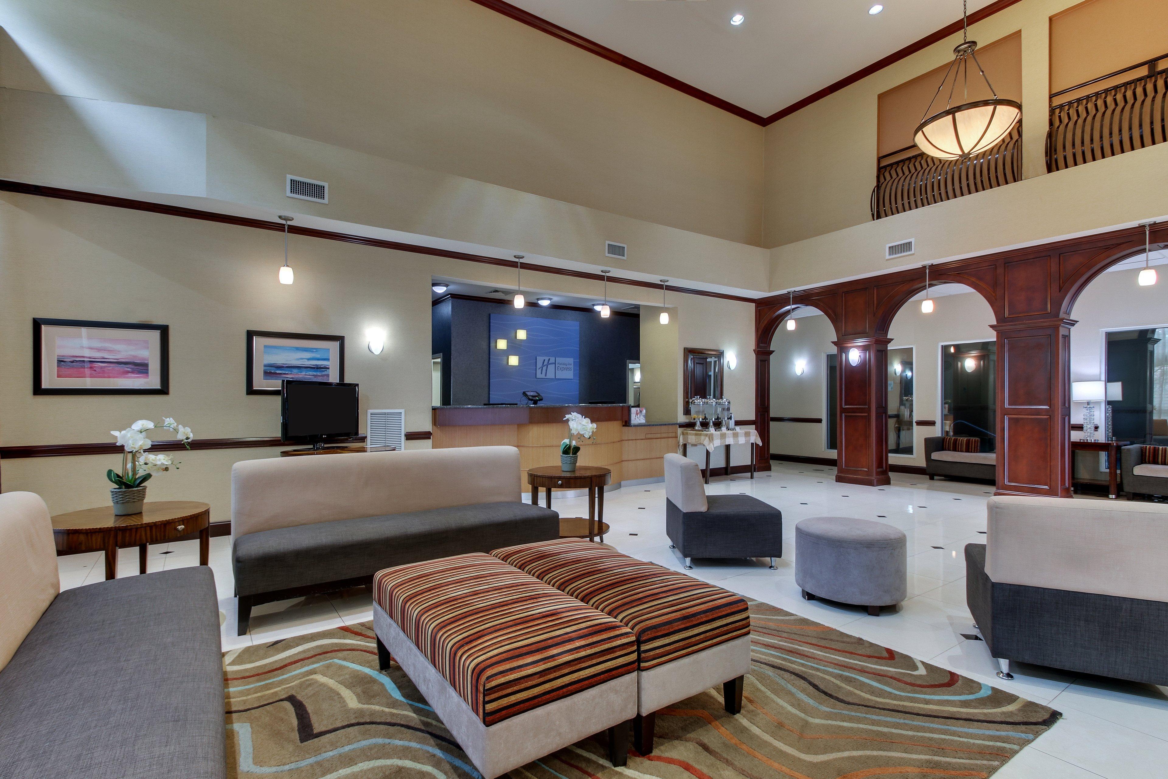 Holiday Inn Express And Suites Allentown West By Ihg Bagian luar foto